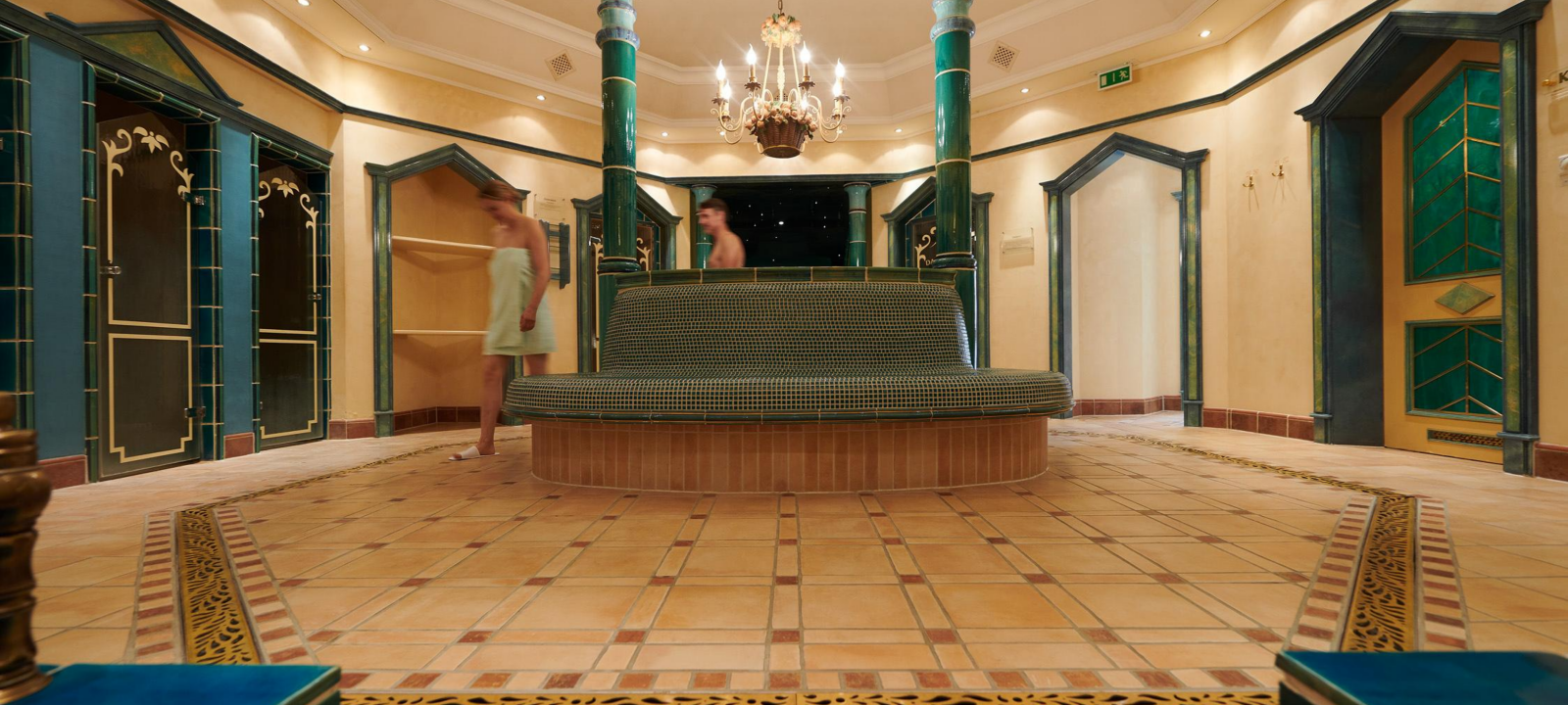 Erlebnisduschen im Wellnessbereich