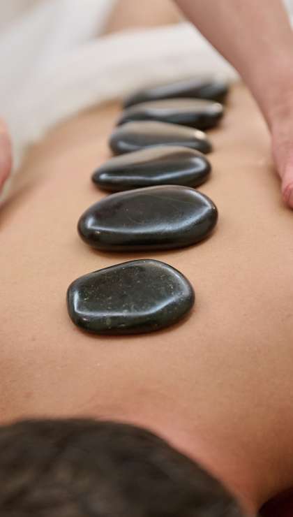 Hot Stone Massage Schüles Gesundheitsresort