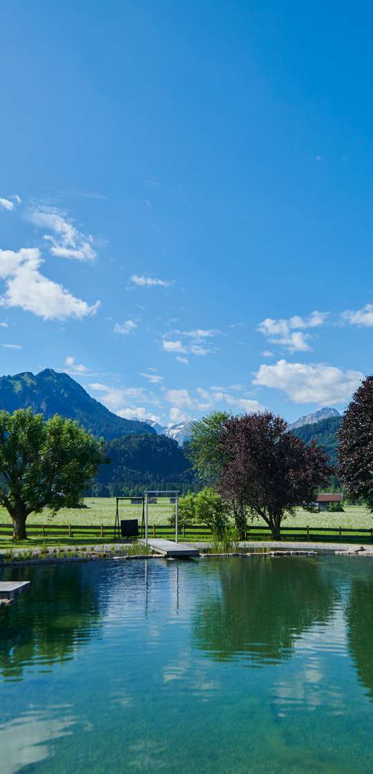 Naturteich PanoramaQUELL im Wellnesshotel in Oberstdorf