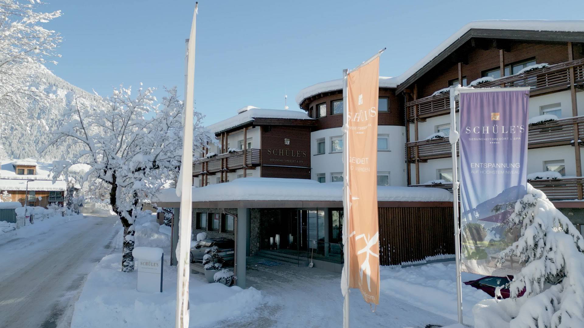 Videoaufnahme von der Außenansicht SCHÜLE'S Gesundheitsresort & Spa